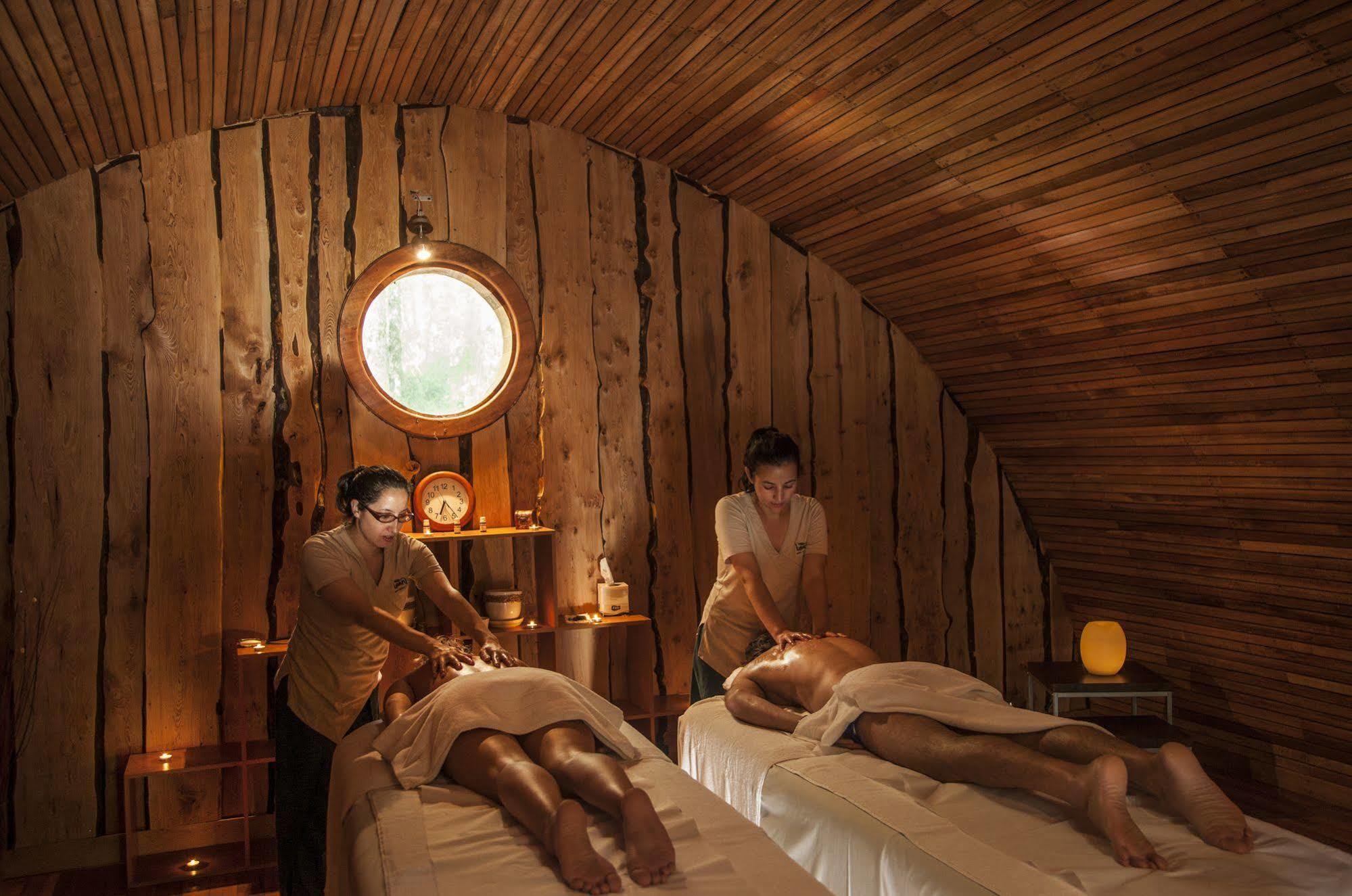 Huilo Huilo Nawelpi Lodge بويرتو فوي المظهر الخارجي الصورة